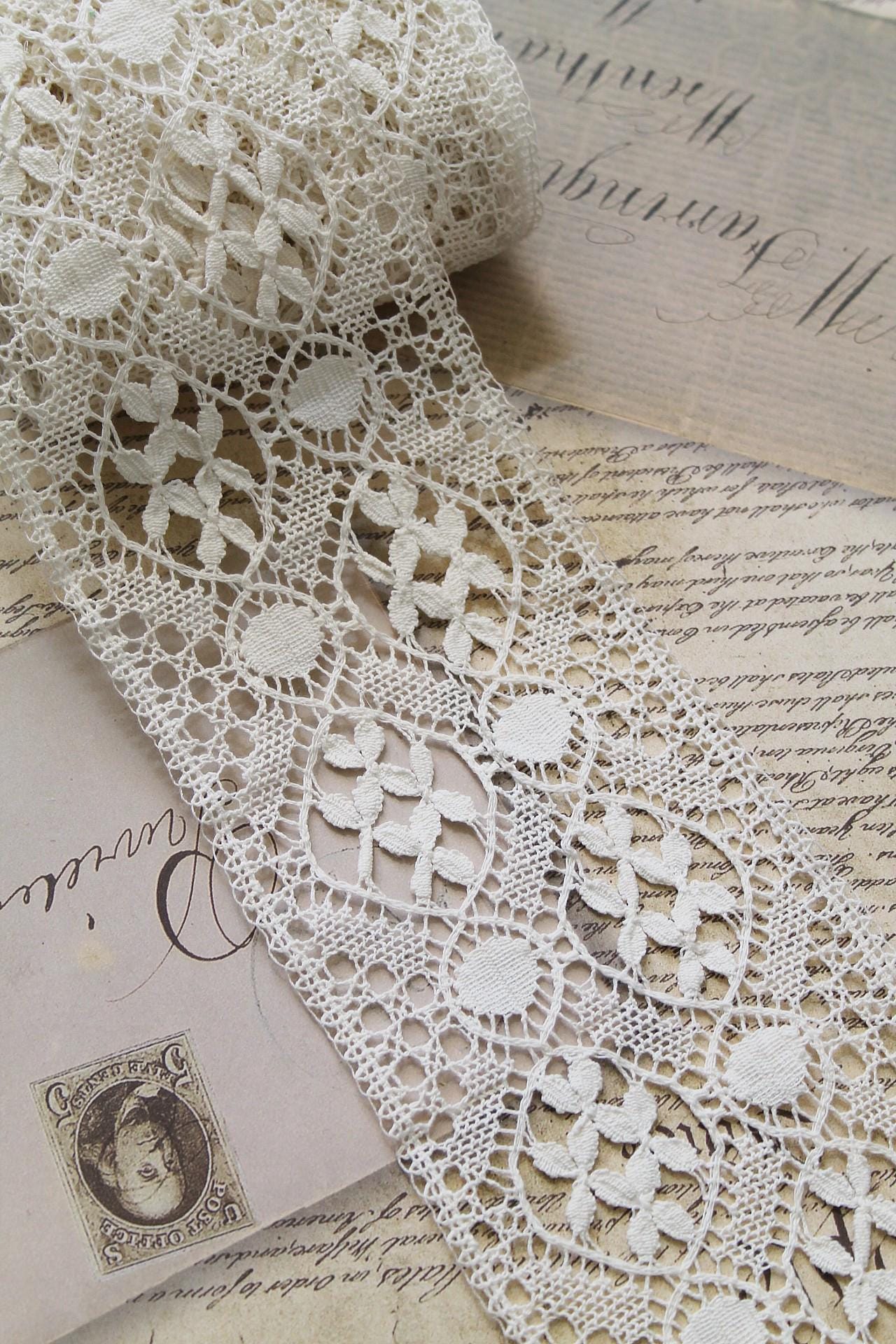 Lovely Antique Bobbin Lace Measures 4 Inches Wide