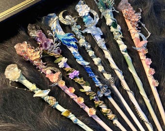 Varita mágica hecha a mano con luna de cristal: Cosplay mágico inspirado en la naturaleza