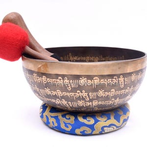 Tibetan Mantra Carved Singing Bowls - seven chakra Balancing sound therapy yoga singing bowls - meditation Healing - anxiety stress relief