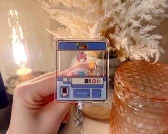Porta credencial retráctil Disney Tsum Tsum Claw Machine para enfermeras, docentes y personal de oficina.