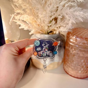 Sedation Space Shaker Badge Reel