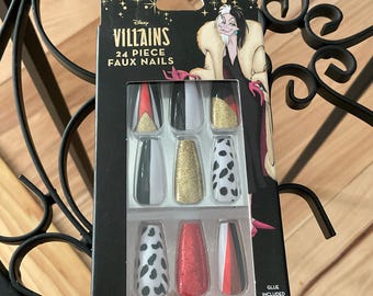 Uñas postizas de Cruella de los villanos