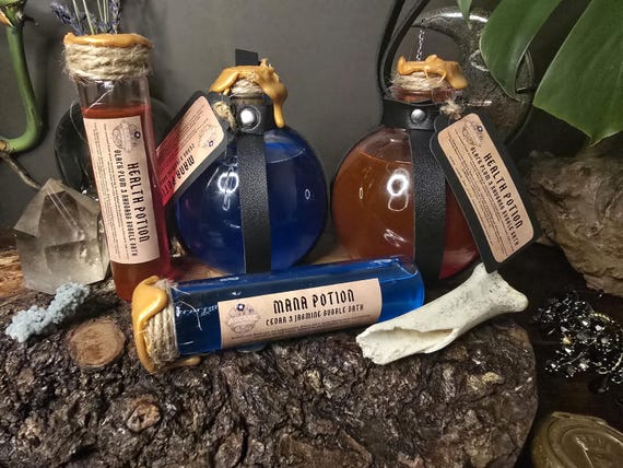 D&D Potion Bubble Bath | DND Gift | Dungeons and Dragons | Body Wash | Mana Potion | Health Potion | Fantasy Gift for Geeks Gamers | Fathers