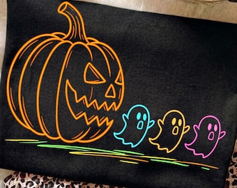 Neon pompoenspook png, leuk Halloween-spooktrio-ontwerp, neon Halloween-png, griezelige pompoen-Halloweenontwerp, kleurrijke Halloween-png