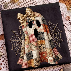 Fantasma de patchwork PNG, diseño de fantasma coqueto de Halloween, fantasma con lazo de temporada espeluznante PNG, fantasma de Halloween PNG, Halloween de patchwork PNG