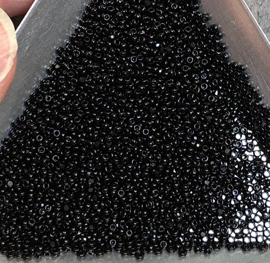 Lot (4500) Vintage Czech black lustre hex faceted glass seed beads 17bpi