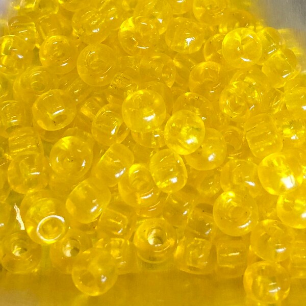 6/0 Japanese Seed Beads - Transparent Yellow Miyuki # 136 (5" round tube, approx 20 grams)
