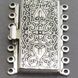 Box Clasp 7 Strand in Vintage Look Silver Finish 36mm x 26mm (1)