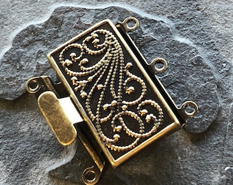 Box Clasp 3 Strand in Antique Brass Finish 23mm x 21mm (1)