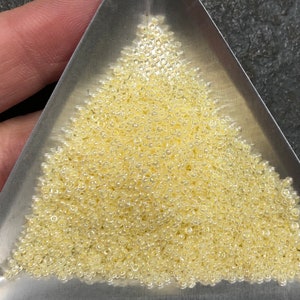 15/0 Japanese Seed Beads - Butter Cream Ceylon Miyuki # 527 (2&quot; round tube, approx 8.2 grams)
