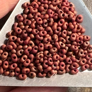 Peanut Beads - Rust Swirl Luster Matte 15 gram tube - F904