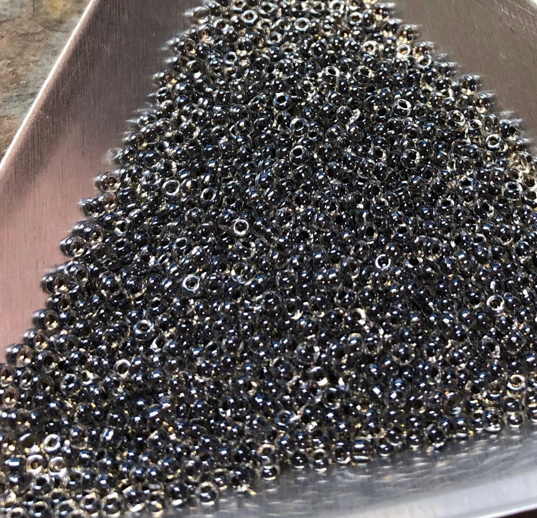 15-1559, Miyuki 8.2g Sparkle Dark Grey Lined Crystal 15-1559, Miyuki 8.2g Sparkle Dark Grey Lined Crystal