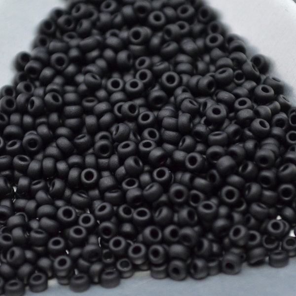 11/0 Japanese Seed Beads - Opaque Matte Black 401F (23 grams)