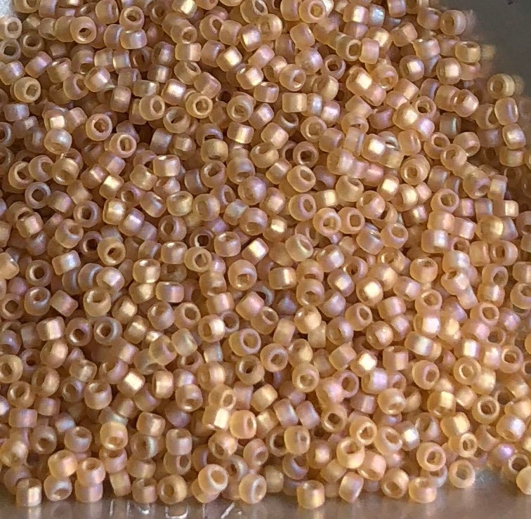 さやページ Amazon.com: Miyuki Round Seed Bead Size 8/0 22g-Tube Opaque