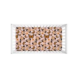 Minnie Mouse Crib Sheet | Classic Disney Nursery Bedding | Baby Girl Decor zdjęcie 3