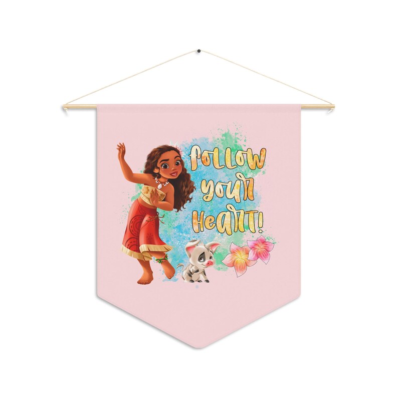 Banderín de Moana: Bandera colgante personalizada con impresión de clavija de madera / Decoración de pared para habitación infantil / Decoración personalizada para habitación imagen 2