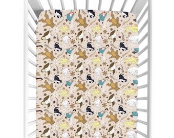 Sábana de cuna Little Bear / Habitación infantil de cuentos vintage / Ropa de cama para bebé Woodland