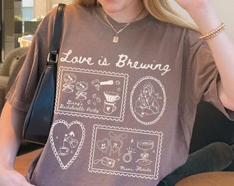 ラブ・イズ・ブリューイング バチェロレッテ シャツ：コーヒー ブライダルシャワー Tシャツ、エスプレッソ マティーニ バッハ Tシャツ