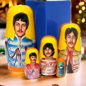 Collectible Paul McCartney, John Lennon 5 PC Stacking Beatles Fan Nesting Dolls Set
