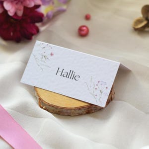 Cartões de nomes de lugares florais, cartões de nomes de lugares, cartões de lugares para casamento, jogos de mesa, arranjos de mesa, assentos, plano de assentos moderno