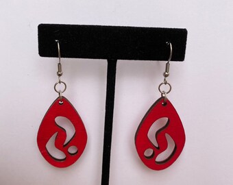 Teardrop cut out Wood Dangle Earrings, Hand Painted bright Red Earrings, Wood Cut Earrings, Large Lightweight Teardrop Earrings,  female