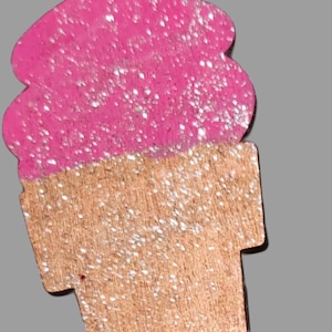 Süß! Handbemalter Eiscreme Magnet aus Holz. 3 cm.