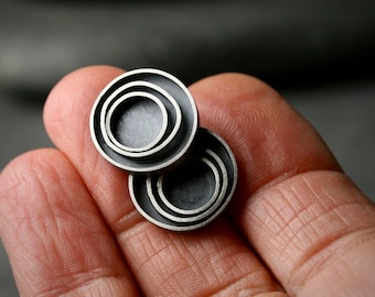 Modern sterling silver oxidized concentric circle earrings - Orbit