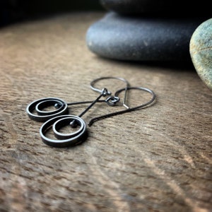 Oxidized sterling silver kinetic dangle earrings Hanging Orbit image 4