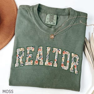 Comfort Colors® Realtor Shirt, Boho Floral Realtor Shirt, Realtor Tee, Cute Realtor Shirt, Gift for Realtor, Real Estate Agent Gift T-Shirts