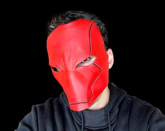 Masque intégral Red Hooder Casque unisexe fait main Masque peint à la main | Sélection de couleurs personnalisée
