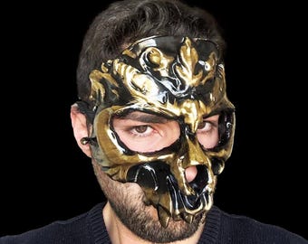 Dark Baroque Skull Mask: Gothic Cosplay Helmet, Personalized Colors
