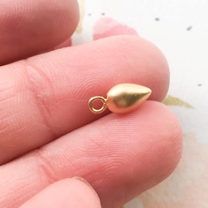 Gold Spike Drop Charm Vermeil Pointy Pear Teardrop (CNGS1386)