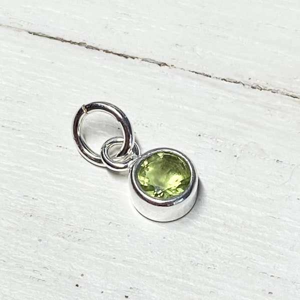 Peridot Charm August Birthstone with Sterling Silver Bezel 4mm Gemstone Pendant (CHSK44)