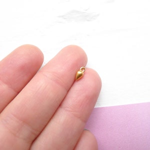 Tiny Gold Spike Charms Vermeil Pointy Pear Drops (CR696579)