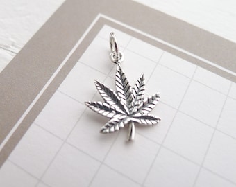 Pot Leaf Charm Sterling Silver Marijuana Pendant (CNA1816)