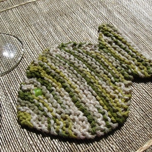 PDF knitting pattern, Fish coasters, very easy project, cotton yarn and pony beads 画像 3