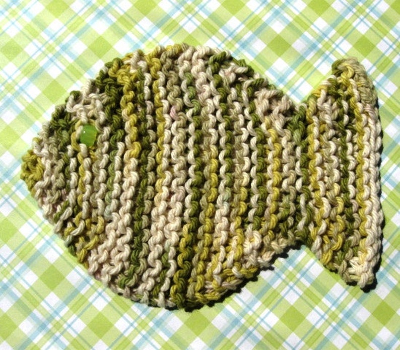 PDF knitting pattern, Fish coasters, very easy project, cotton yarn and pony beads image 2