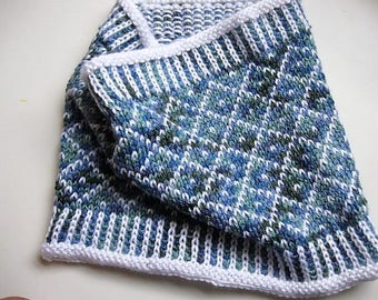 Fair Isle Pattern Cowl #1 - two colors, easy fair isle knit pattern, PDF pattern, quick knitting project, short cowl, knitting pattern