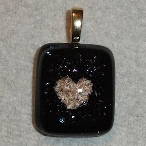 Remembrance Jewelry For Pet Ashes Glass Pendant