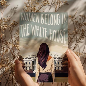 DESCARGA DIGITAL - Las mujeres pertenecen a la Casa Blanca - Postal electoral - Postales a los votantes - Postal política - Voto de Virginia