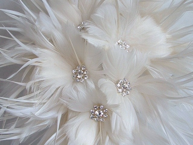 Feather Brides Bouquet in off White - Etsy
