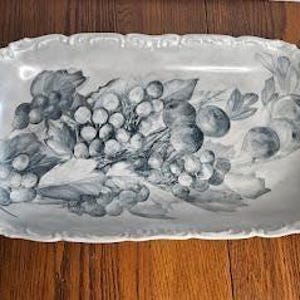 Antique Limoges T&V French Depose Hand-Painted Porcelain Tray Bowl. Late 19th century/early 20th century