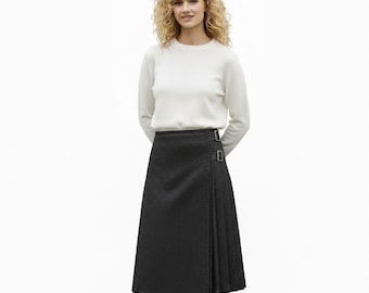 Women's Scottish Kilt | Black Tartan Pleated Highland Skirt, Acrylic Wool
