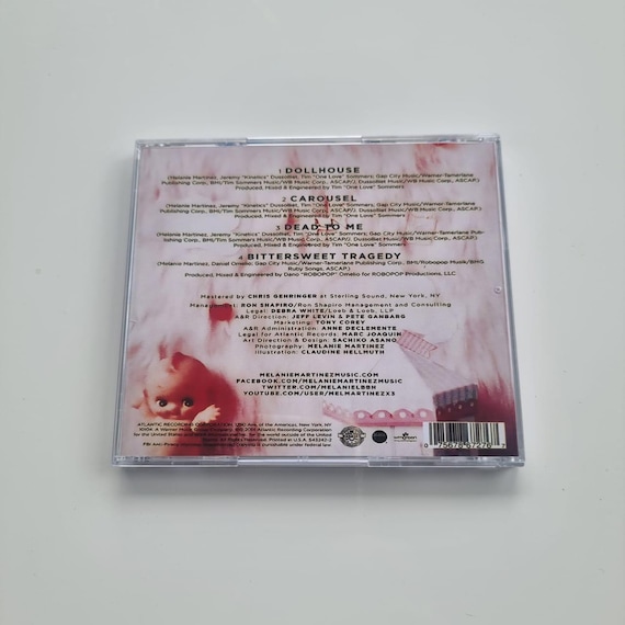 Melanie Martinez : Cry Baby's Extra Clutter (EP) - Dollhouse (EP