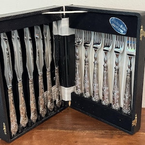Sterling Silver Handled Knives & Forks – Sheffield England Boxed Set of 12 Kings