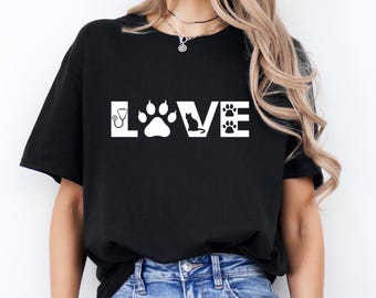 LOVE Pet Vet T-Shirt, Animal Paw Print Tee, Vet Tech Gift