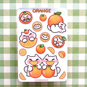 Foglio di adesivi di gatti carini con miagolio arancione, foglio di adesivi lucidi di frutta, resistenti alle intemperie, perfetti per computer portatili, regalo per gli amanti dei gatti, adesivo per diario