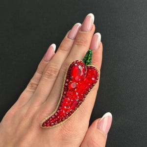 Embroidered Chili Pepper Brooch: Handmade Vegetable Pin