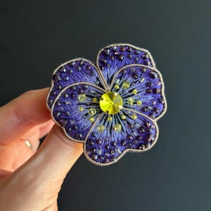 Pansy Flower Brooch, Summer Jewelry, Purple Flower Brooch, Beaded Pin, Gift For Her, Ukrainian Jewelry, Embroidered Brooch, Lapel Pin