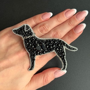 Black Dog Brooch, Labrador Beaded Pin, Personalized Pet Gift, Handmade Animal Jewelry, Dog Mom Accessory, Dog Lover Gift